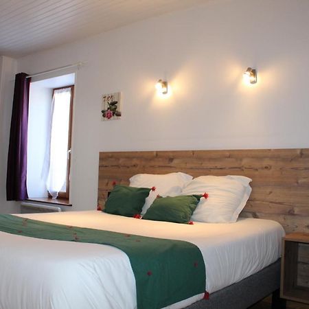 Logis Hotel Auberge De L'Allagnonette Saint-Poncy Dış mekan fotoğraf