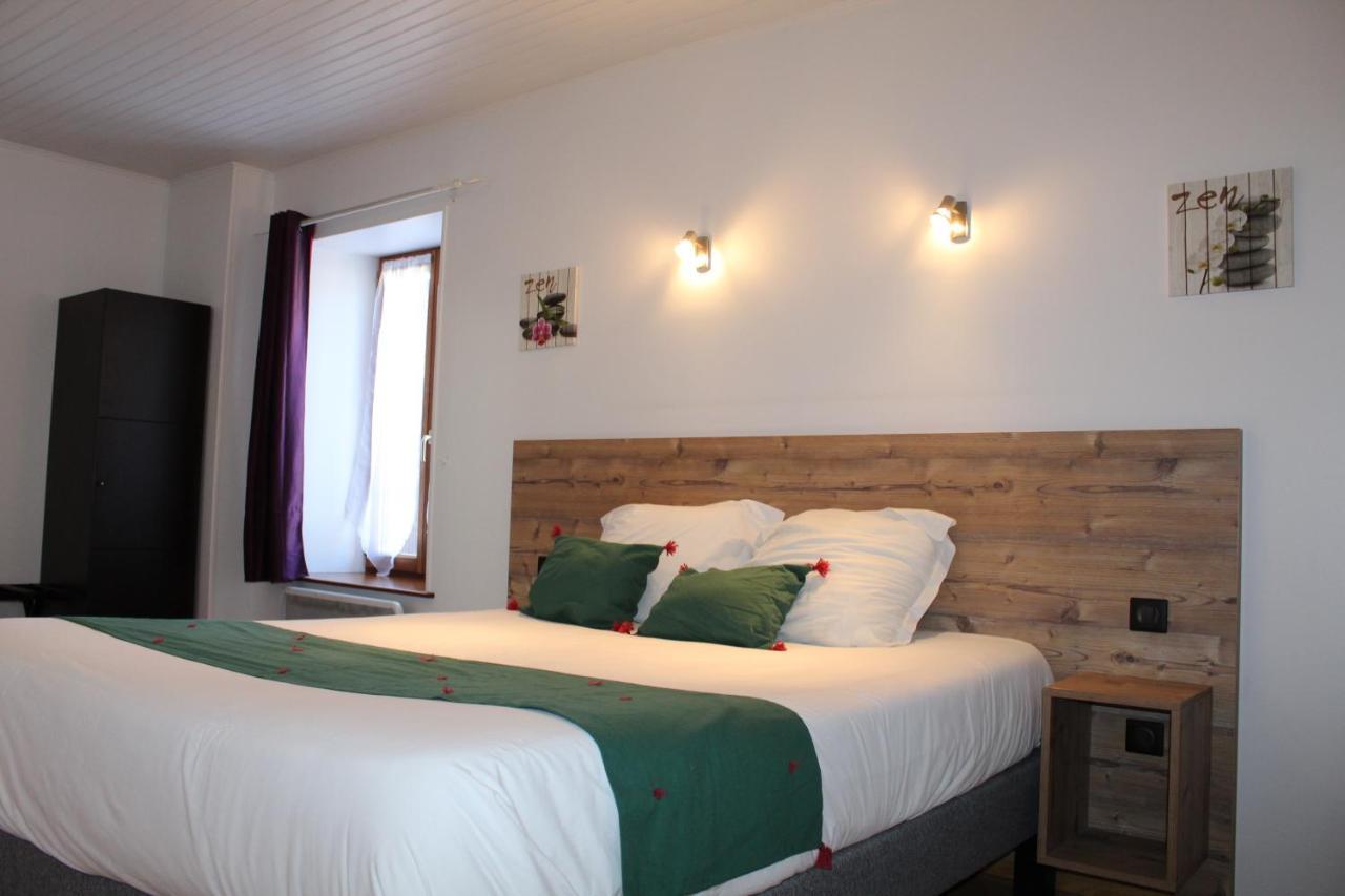 Logis Hotel Auberge De L'Allagnonette Saint-Poncy Dış mekan fotoğraf
