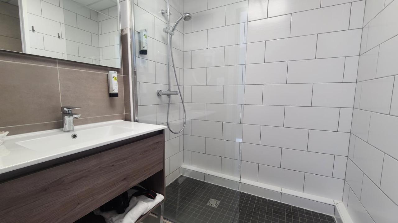 Logis Hotel Auberge De L'Allagnonette Saint-Poncy Dış mekan fotoğraf