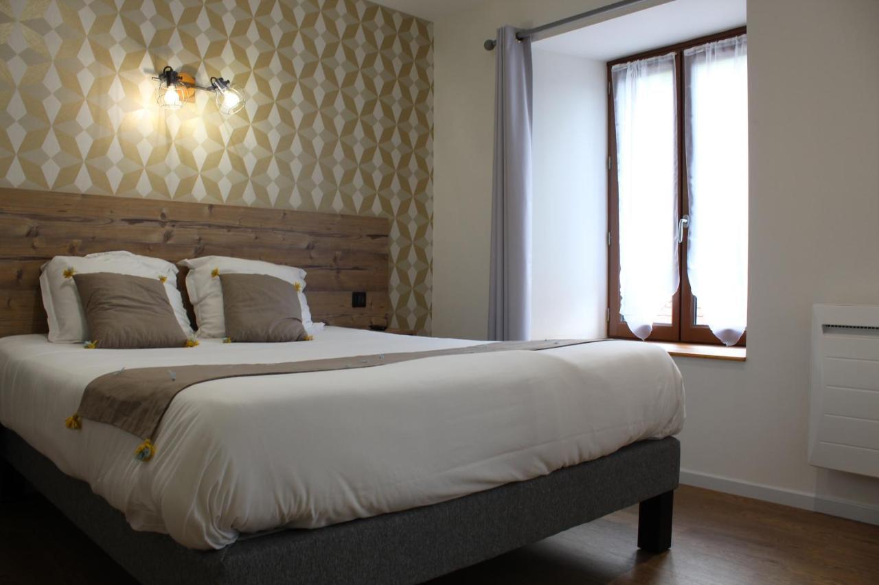 Logis Hotel Auberge De L'Allagnonette Saint-Poncy Dış mekan fotoğraf