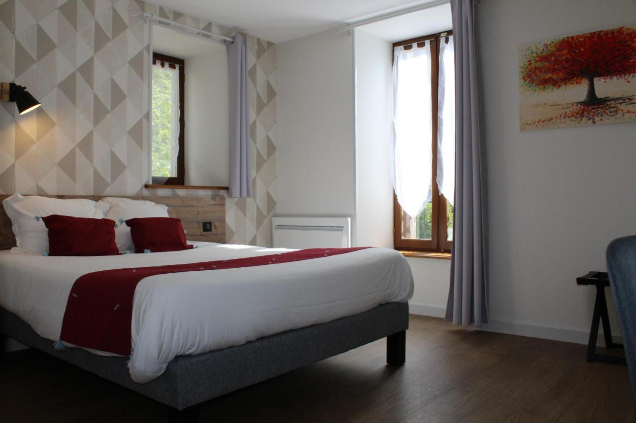 Logis Hotel Auberge De L'Allagnonette Saint-Poncy Dış mekan fotoğraf