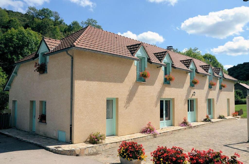 Logis Hotel Auberge De L'Allagnonette Saint-Poncy Dış mekan fotoğraf